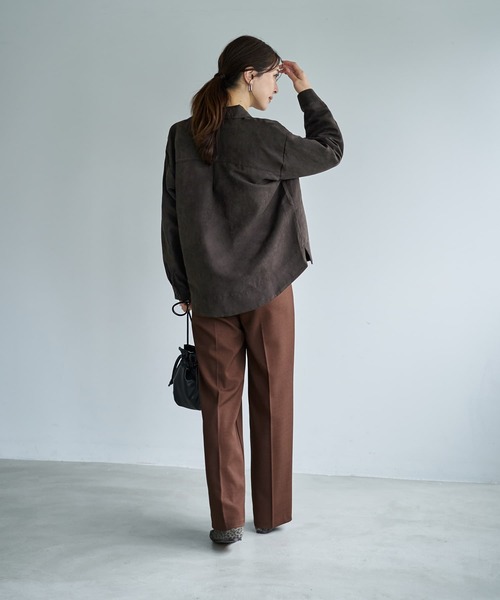 STYLE DELI(スタイルデリ)の「【LUXE】ライトスエードシャツ型ジャケット(シャツ/ブラウス・レディース・ダークブラウン系/ライトブラウン・FREE)」の13枚目の写真