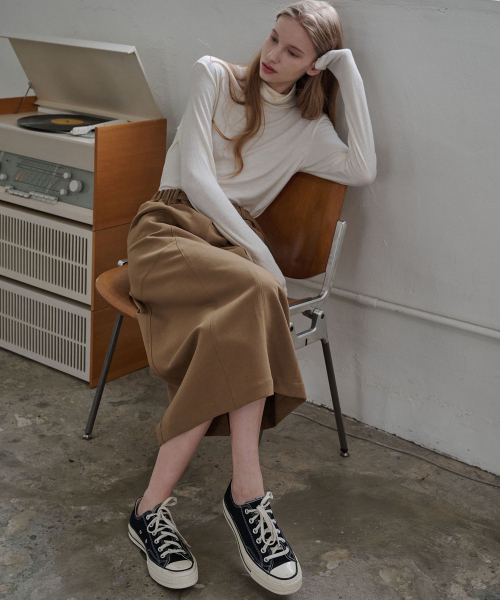 MALOUPE（マロップ）の「3107 ストレッチHラインスカート（ベージュ）（スカート・レディース・ベージュ・SMALL/MEDIUM）」の2枚目の写真