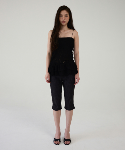 AOPT(アオプト)の「FLORAL LACE RUFFLE TOP - BLACK(Tシャツ/カットソー・レディース・その他・SMALL/MEDIUM)」の2枚目の写真