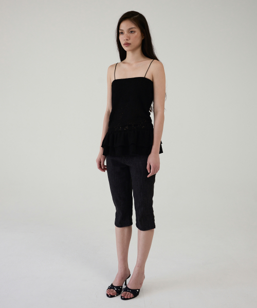 AOPT(アオプト)の「FLORAL LACE RUFFLE TOP - BLACK(Tシャツ/カットソー・レディース・その他・SMALL/MEDIUM)」の3枚目の写真