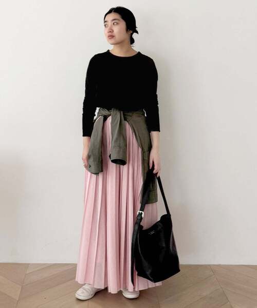 SLOBE IENA（スローブイエナ）の「シアー天竺クルーネックロンTEE（Tシャツ/カットソー・レディース・ブラック/ダークパープル/ホワイト/ベージュ・FREE）」の15枚目の写真