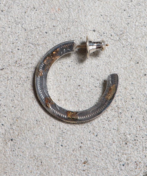 VIVIFY(ビビファイ)の「シルバー925/ピアス/K18gold post 50 Sen Coin Giza Edge Line Pierce(L) w/gold 古銭(ピアス(片耳用)・メンズ・シルバー×ゴールド・FREE)」の3枚目の写真