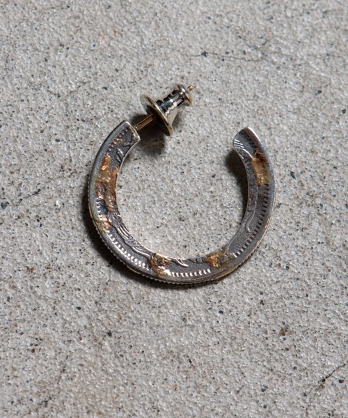 VIVIFY(ビビファイ)の「シルバー925/ピアス/K18gold post 50 Sen Coin Giza Edge Line Pierce(L) w/gold 古銭(ピアス(片耳用)・メンズ・シルバー×ゴールド・FREE)」の4枚目の写真