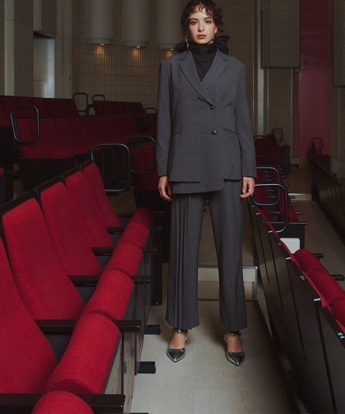 Callarus（カラルス）の「＜単品＞ストレッチアシンメトリープリーツデザインパンツ〔Callarus〕（その他パンツ・レディース・ブラック/グレー・S/M/L/LL/3L）」の15枚目の写真