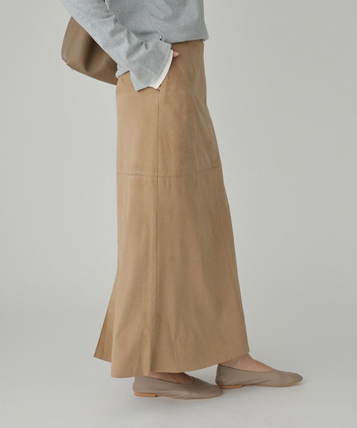 BABYLONE（バビロン）の「フェイクスエードスカート（スカート・レディース・キャメル/ベージュ・38inch/36inch）」の22枚目の写真