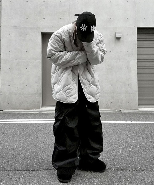 YACA(ヤーカ)の「Cargo Wide Pants/カーゴワイドパンツ【unisex item】(カーゴパンツ・レディース・ブラック/アイボリー/カーキ・FREE)」の4枚目の写真