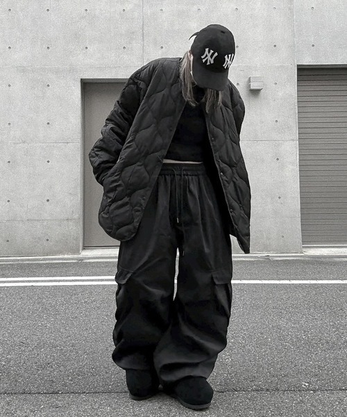 YACA(ヤーカ)の「Cargo Wide Pants/カーゴワイドパンツ【unisex item】(カーゴパンツ・レディース・ブラック/アイボリー/カーキ・FREE)」の8枚目の写真