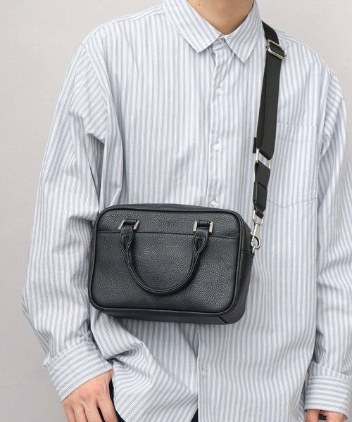 REGiSTA（レジスタ）の「スプリットレザー（牛床革） 2WAY ハンドミニボストンバッグ ショルダーバッグ（ボストンバッグ・メンズ・ブラック系その他/ブラック・FREE）」の4枚目の写真