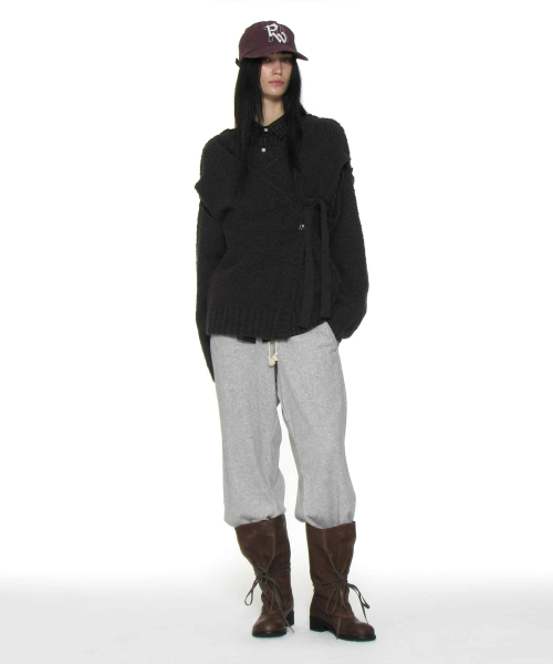 PARTIMENTO WOMEN(パルティメントウィメン)の「カットアウトラップニットカーディガン_チャコール(カーディガン/ボレロ・レディース・その他・ONE SIZE)」の4枚目の写真