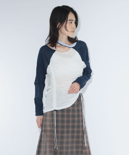 maturely(マチュアリー)の「ワッシャー ラグラン アレンジ ロングスリーブ(Tシャツ/カットソー・レディース・ライトグレー/オフホワイト・ONE SIZE)」の6枚目の写真