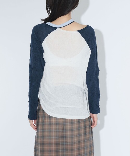 maturely(マチュアリー)の「ワッシャー ラグラン アレンジ ロングスリーブ(Tシャツ/カットソー・レディース・ライトグレー/オフホワイト・ONE SIZE)」の9枚目の写真
