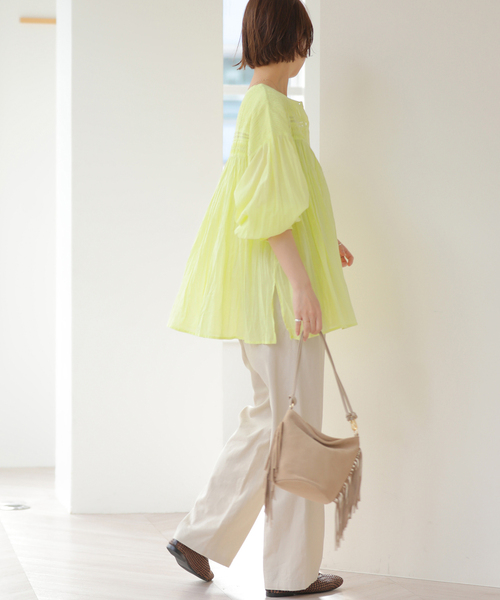 JOURNAL STANDARD relume（ジャーナルスタンダード　レリューム）の「［26SS新作］コットンボイルクリンクルピンタックブラウス（シャツ/ブラウス・レディース・ホワイト/ブラック/イエロー系その他・FREE）」の21枚目の写真