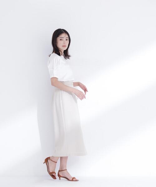 NATURAL BEAUTY BASIC(ナチュラルビューティーベーシック)の「<接触冷感>◇ベーシックTシャツ フォルムスリーブ(Tシャツ/カットソー・レディース・ブラック/オフホワイト/グレー・FREE)」の9枚目の写真
