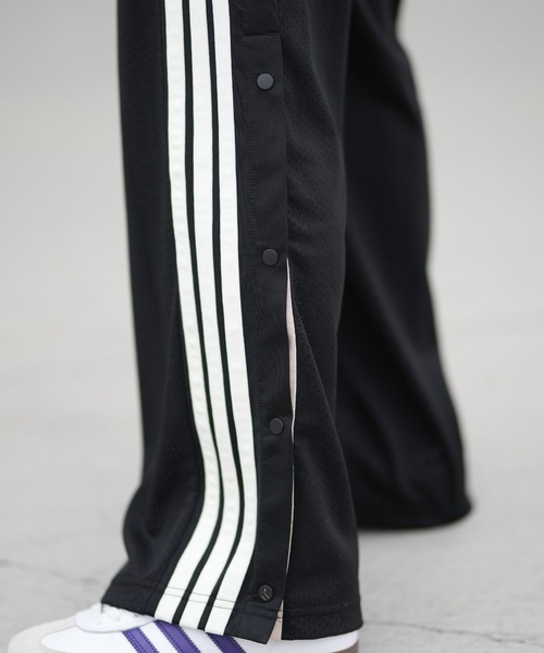 adidas(アディダス)の「adidas/アディダス W STADIUM MESH パンツ DO004(その他パンツ・レディース・ブラック×ホワイト/レッド・L/M)」の13枚目の写真
