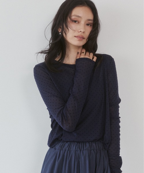 hunch（ハンチ）の「パワーネット フロッキードット シアートップス（Tシャツ/カットソー・レディース・チャコール/オフホワイト/ブラック/ネイビー・FREE）」の4枚目の写真