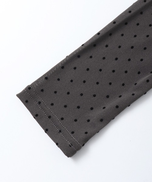 hunch（ハンチ）の「パワーネット フロッキードット シアートップス（Tシャツ/カットソー・レディース・チャコール/オフホワイト/ブラック/ネイビー・FREE）」の18枚目の写真