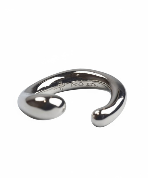 NO ID.(ノーアイディ)の「【NO ID.】Distortion Ear Cuff / ディストーション イヤーカフ(ピアス(片耳用)・メンズ・シルバー・ONE SIZE)」の9枚目の写真