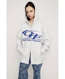 SLY（スライ）の「LOGO OVER HOODIE ロゴオーバーフーディー 春服 ジップパーカー（パーカー）」