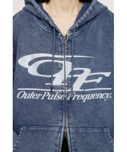 SLY（スライ）の「LOGO OVER HOODIE ロゴオーバーフーディー 春服 ジップパーカー（パーカー・レディース・ブラウン/ライトブルー/杢グレー/ライトブラック・FREE）」の10枚目の写真