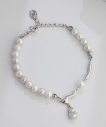 PIN（ピン）の「ニュアンスメタル×パール コンビブレスレット（ブレスレット）」