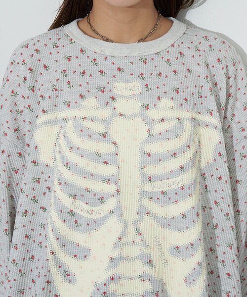 RePRODUCTION LABEL（リプロダクションレーベル）の「【RePRODUCTION LABEL / リプロダクションレーベル】クルーネックフェードフラワーサーマル（Tシャツ/カットソー・レディース・ネイビー/グレー・FREE）」の7枚目の写真