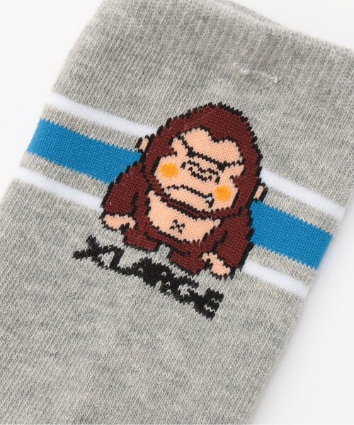 XLARGE KIDS（エクストララージキッズ）の「【人気商品再入荷】【直営店で取り扱い無し】ファニーゴリララインクルーソックス（ソックス/靴下・キッズ・トップグレー/ホワイト・13-15cm/15-17cm/17-19cm/19-21cm）」の3枚目の写真