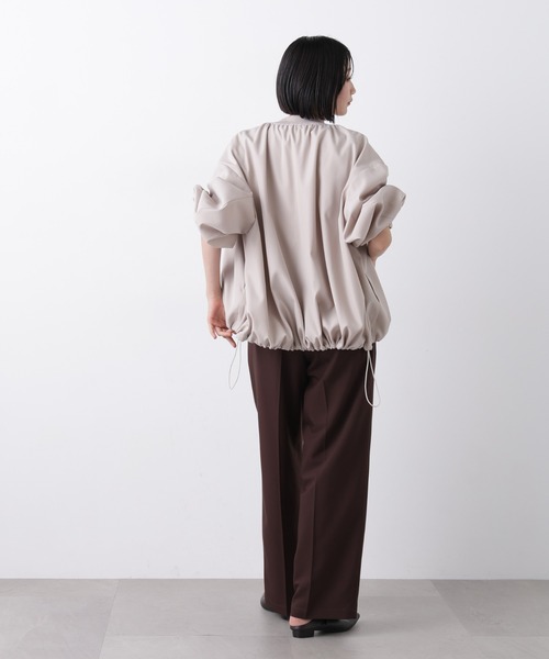 NANO universe（ナノユニバース）の「撥水加工 ドロストヘムリブブルゾン（ブルゾン・レディース・グレー系その他4/アイボリー/ブラック・FREE）」の15枚目の写真