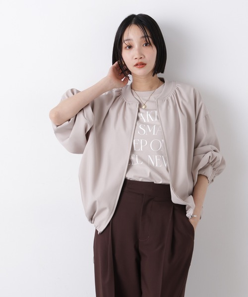 NANO universe（ナノユニバース）の「撥水加工 ドロストヘムリブブルゾン（ブルゾン・レディース・グレー系その他4/アイボリー/ブラック・FREE）」の13枚目の写真