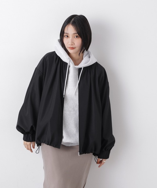 NANO universe（ナノユニバース）の「撥水加工 ドロストヘムリブブルゾン（ブルゾン・レディース・グレー系その他4/アイボリー/ブラック・FREE）」の20枚目の写真