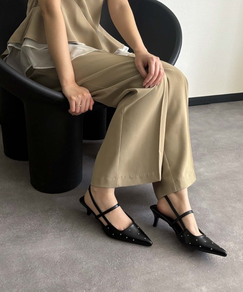 girl(ガール)の「スタッズスリングバックパンプス ミュール 歩きやすい ローヒール(パンプス・レディース・ブラック/ベージュ・36/37/38/39)」の10枚目の写真
