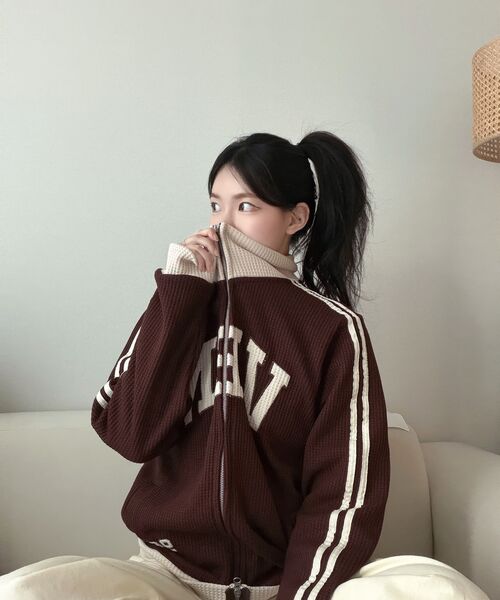 VENHIT(ベンヒット)の「VEN 96 ワッフル配色トラックトップ_ブラウン(その他トップス・レディース・ブラウン・MEDIUM/LARGE/X-LARGE)」の4枚目の写真