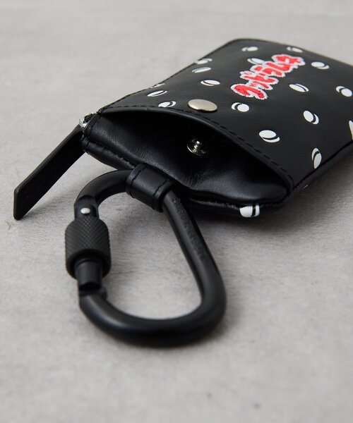 ear PAPILLONNER（イアパピヨネ）の「【クッピーラムネ×ear】本革/コラボカラビナ付きパス＆キーケース（カードケース・レディース・ライトグレー/ブラック/ブルー・FREE）」の21枚目の写真