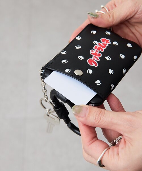 ear PAPILLONNER（イアパピヨネ）の「【クッピーラムネ×ear】本革/コラボカラビナ付きパス＆キーケース（カードケース・レディース・ライトグレー/ブラック/ブルー・FREE）」の22枚目の写真