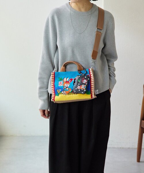 ear PAPILLONNER（イアパピヨネ）の「【クッピーラムネ×ear】本革/コラボカラビナ付きパス＆キーケース（カードケース・レディース・ライトグレー/ブラック/ブルー・FREE）」の15枚目の写真