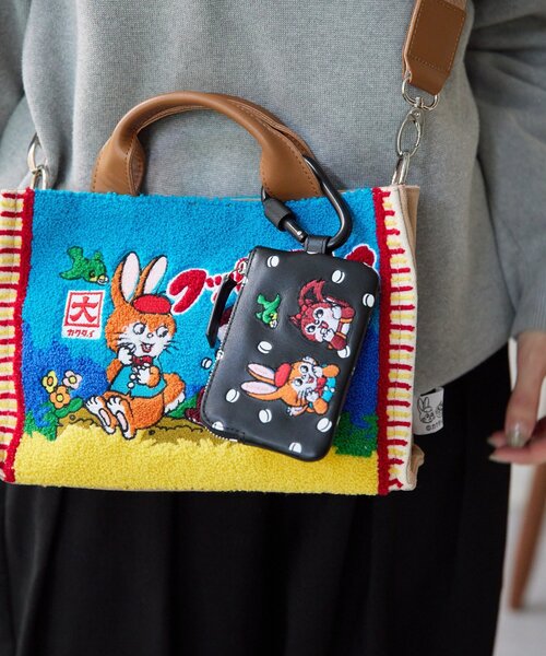 ear PAPILLONNER（イアパピヨネ）の「【クッピーラムネ×ear】本革/コラボカラビナ付きパス＆キーケース（カードケース・レディース・ライトグレー/ブラック/ブルー・FREE）」の16枚目の写真