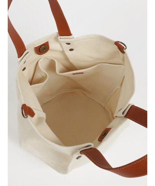 FIKA.(フィーカ)の「Canvas tuck 2way tote bag(beige×brown)(トートバッグ・レディース・アイボリー・FREE)」の7枚目の写真