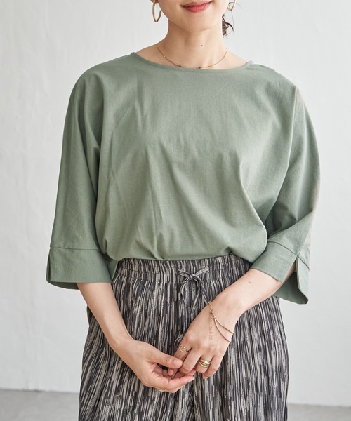 ikka(イッカ)の「冷感梨地バックスリットプルオーバー(Tシャツ/カットソー・レディース・ブラウン系その他/ブラック/ピンク系/グリーン系/ライトグレー・L/M/S)」の1枚目の写真