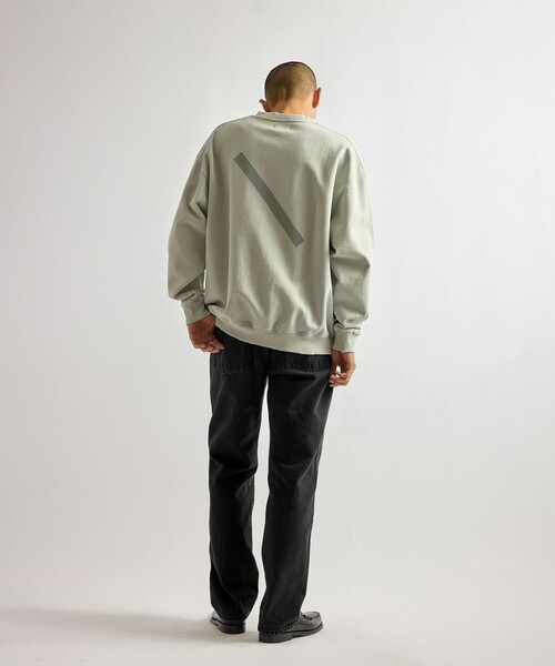 Saturdays NYC（サタデーズ ニューヨークシティ ）の「Bowery Garment Dyed Slash Sweatshirt（スウェット・メンズ・グリーン/チャコールグレー/サックスブルー/キナリ・M/L/XL/S）」の5枚目の写真
