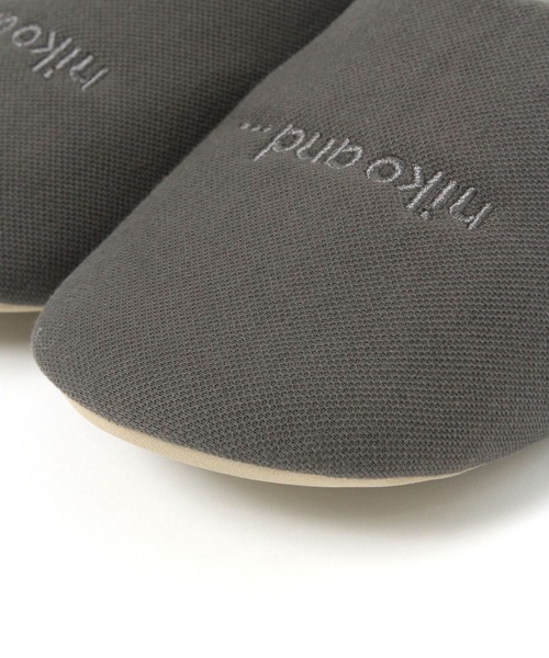 niko and...（ニコアンド）の「ニコロゴルームシューズ（ルームシューズ/スリッパ・レディース・アイボリー/チャコール/グリーン・MEDIUM/LARGE）」の13枚目の写真