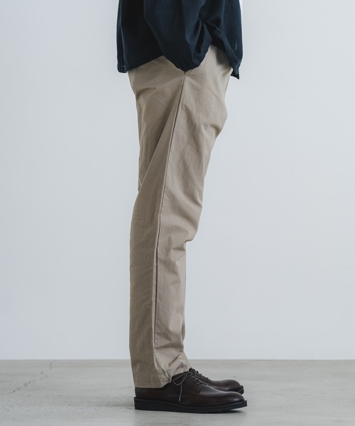 quadro(クオドロ)の「綿麻ウェザーイージーパンツ(その他パンツ・メンズ・チャコール/モカ/ベージュ・MEDIUM)」の22枚目の写真