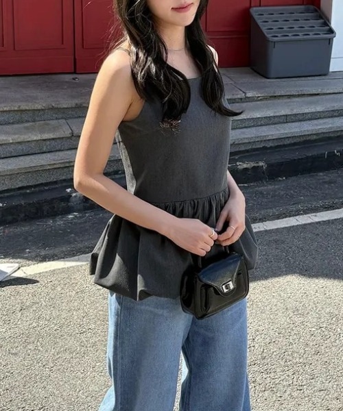 FREE STYLISTS(フリー スタイリスト)の「YUGA_YGMC Korean style back-open camisole(キャミソール・レディース・グレー/ブラック・FREE)」の9枚目の写真