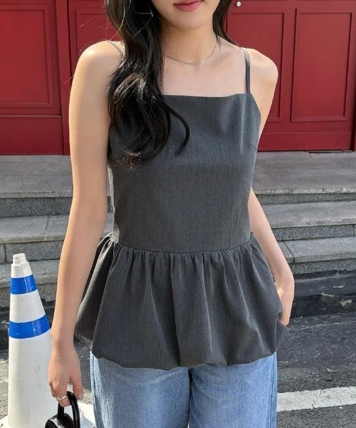 FREE STYLISTS(フリー スタイリスト)の「YUGA_YGMC Korean style back-open camisole(キャミソール・レディース・グレー/ブラック・FREE)」の5枚目の写真