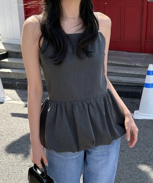 FREE STYLISTS(フリー スタイリスト)の「YUGA_YGMC Korean style back-open camisole(キャミソール・レディース・グレー/ブラック・FREE)」の6枚目の写真