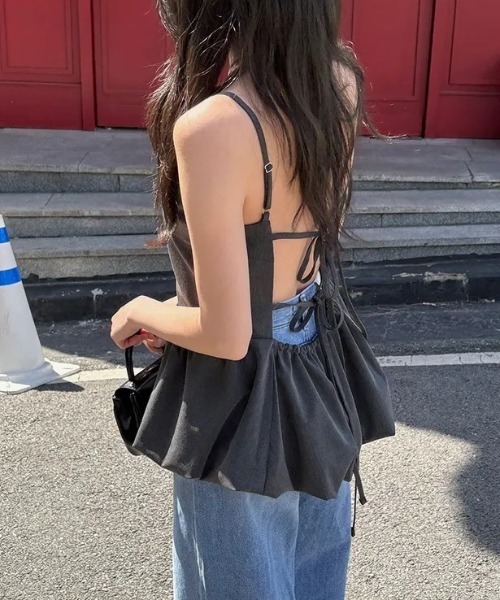 FREE STYLISTS(フリー スタイリスト)の「YUGA_YGMC Korean style back-open camisole(キャミソール・レディース・グレー/ブラック・FREE)」の11枚目の写真