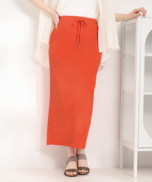 SHOO・LA・RUE（シューラルー）の「【セルフカット可能/洗濯機可/S-LL】テレコナロースカート（スカート・レディース・オレンジ/ブルー/グレー/ブラック・01/04/03/02）」の4枚目の写真