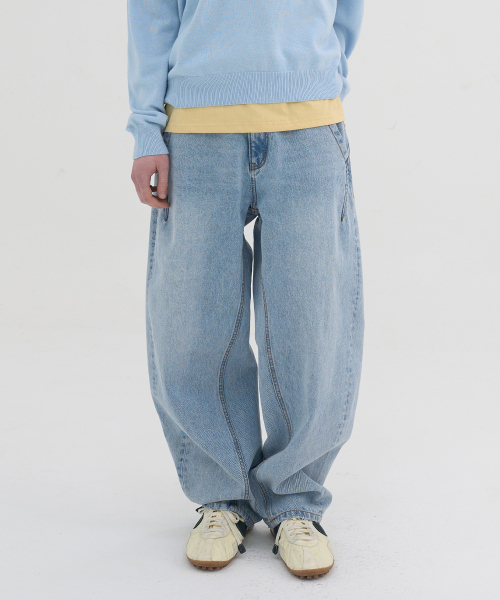 NOUN(ノウン)の「balanced denim pants (light blue)(デニムパンツ・メンズ・その他・0/1/2)」の2枚目の写真