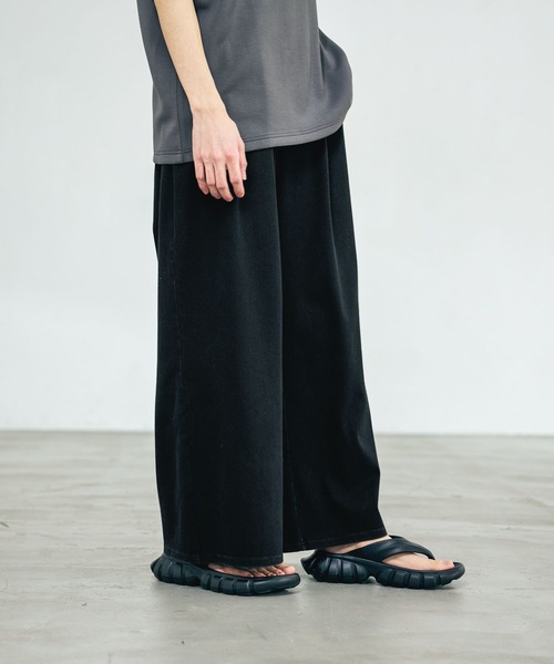 LAKOLE(ラコレ)の「カットデニムフレアパンツ / 655442(デニムパンツ・メンズ・ブラック/チャコール・LARGE/MEDIUM)」の17枚目の写真