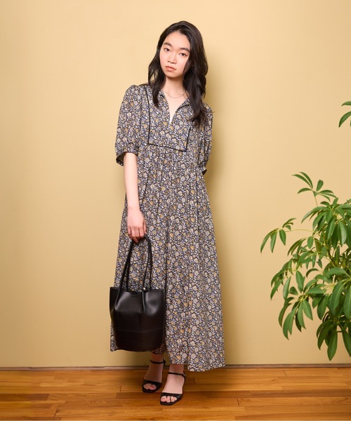 mysty woman(ミスティウーマン)の「更紗柄ボリュームスリーブワンピース 678875(ワンピース・レディース・オフホワイト/ブラック/オレンジ・FREE)」の6枚目の写真