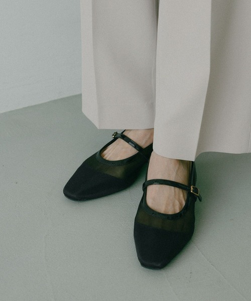 GLOBAL WORK（グローバルワーク）の「らくっションチュールパンプス/658827（パンプス・レディース・アイボリー/ブラック・M(23.5cm)/L(24.5cm)）」の2枚目の写真