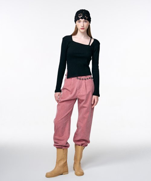 ETMON(エトモン)の「Square Neck Slit T-Shirt Black(Tシャツ/カットソー・レディース・その他・FREE)」の2枚目の写真